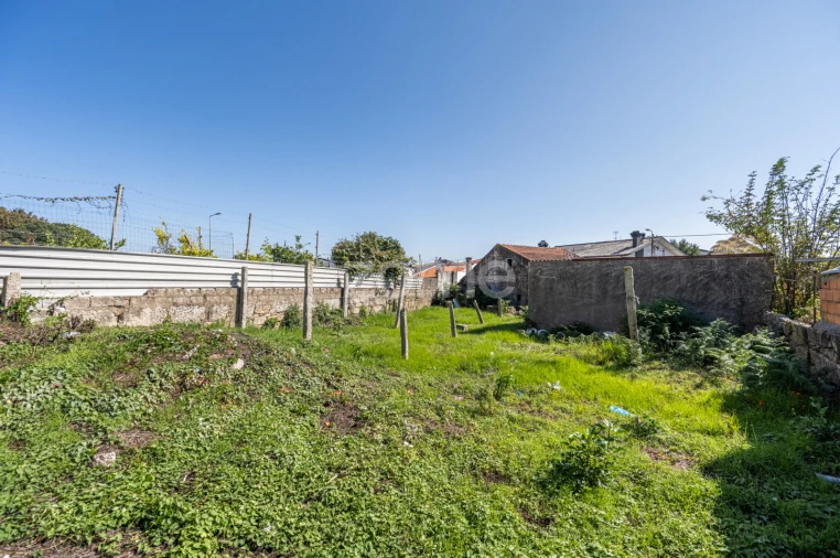 Moradia T3 para Venda em Cidade da Maia Foto 23