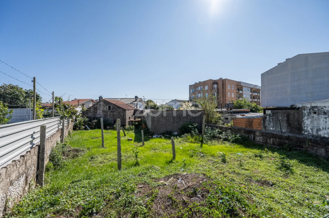 Moradia T3 para Venda em Cidade da Maia Foto 24