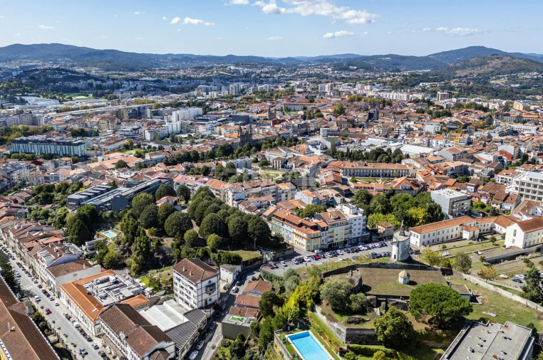 Moradia T3 para Venda em São Vicente (Braga) Foto 45