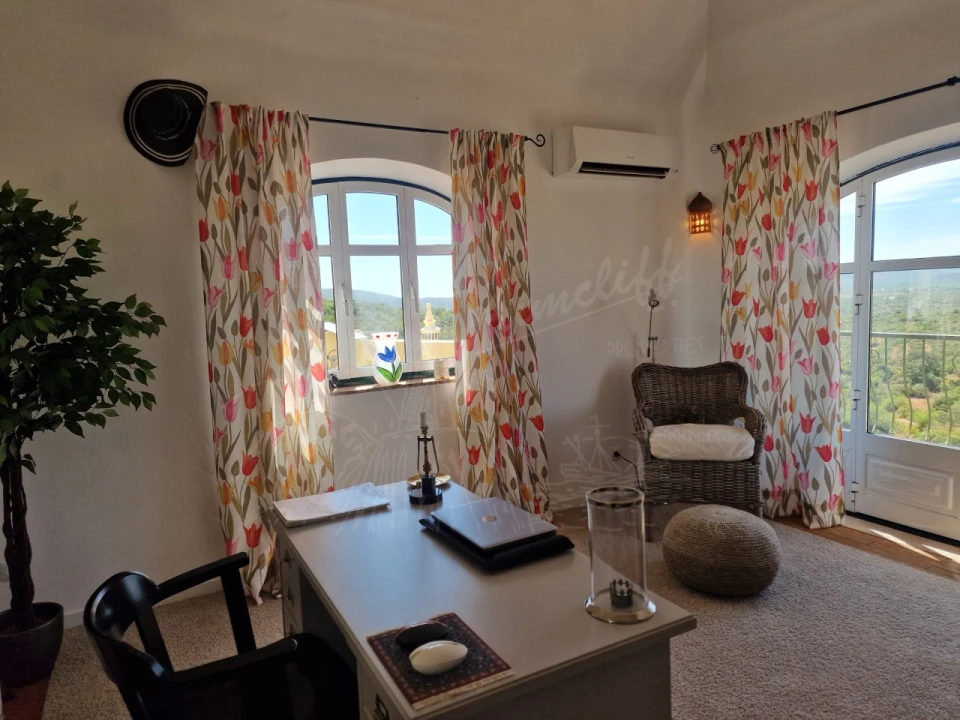 Moradia T5 para Venda em Santa Catarina da Fonte do Bispo Foto 20