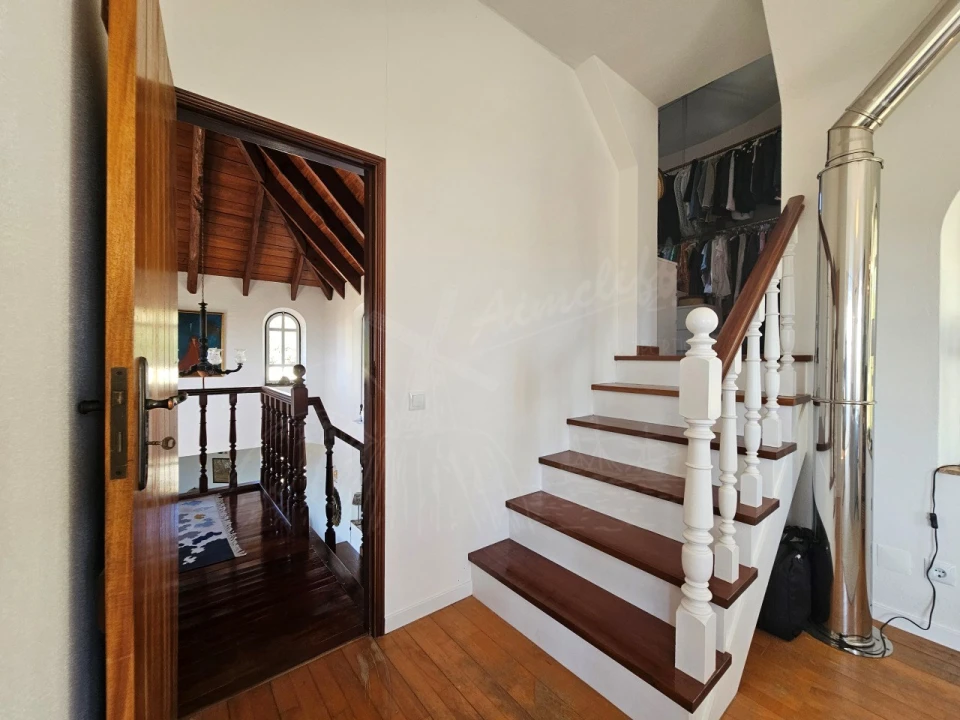 Moradia T5 para Venda em Santa Catarina da Fonte do Bispo Foto 22