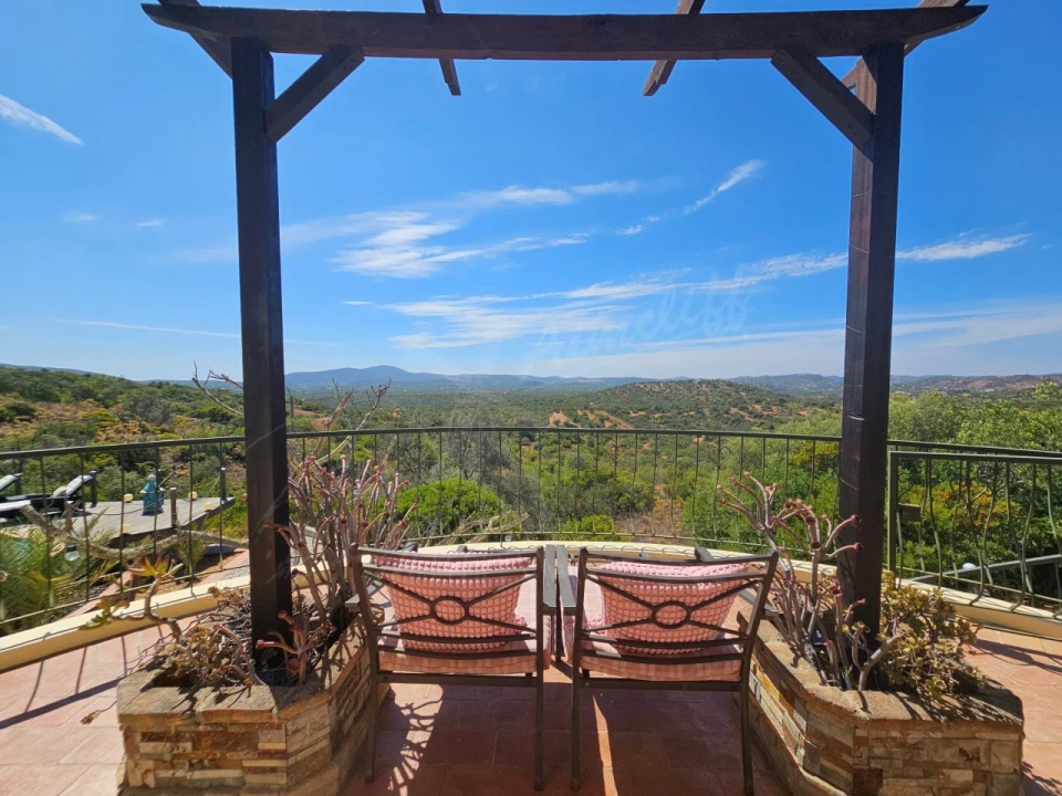 Moradia T5 para Venda em Santa Catarina da Fonte do Bispo Foto 36