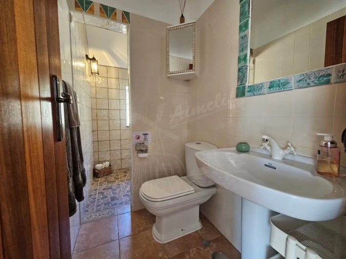 Moradia T5 para Venda em Santa Catarina da Fonte do Bispo Foto 14