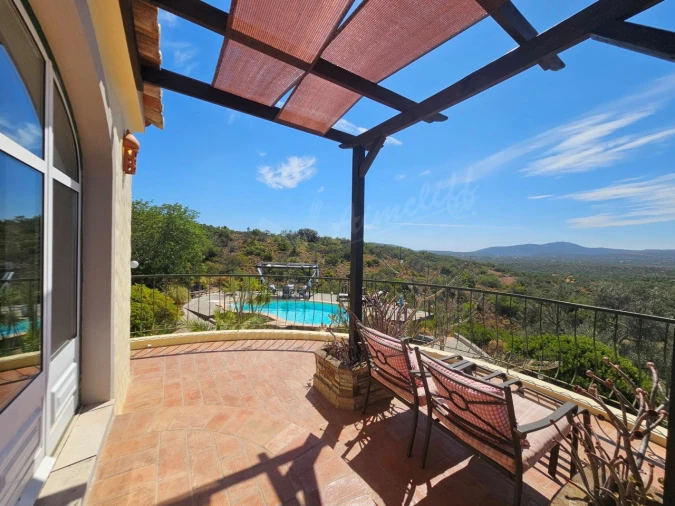 Moradia T5 para Venda em Santa Catarina da Fonte do Bispo Foto 35