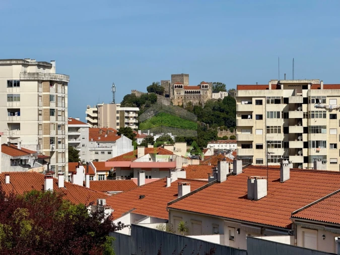 Apartamento T5 para Arrendamento em Leiria, Pousos, Barreira e Cortes Foto 12