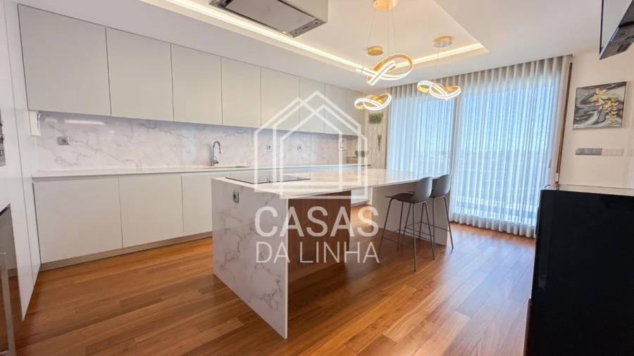 Apartamento T5 para Arrendamento em Moscavide e Portela Foto 2