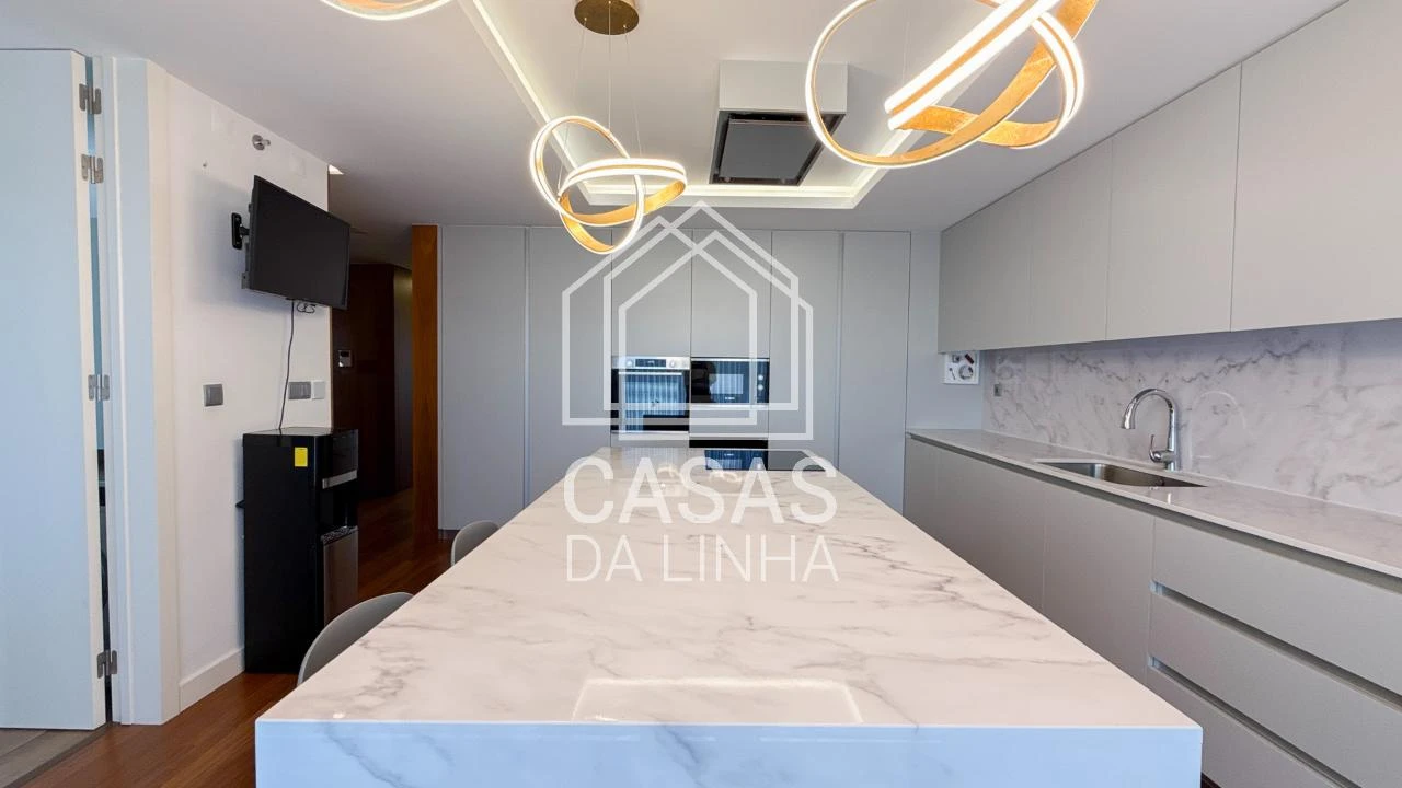 Apartamento T5 para Arrendamento em Moscavide e Portela Foto 9