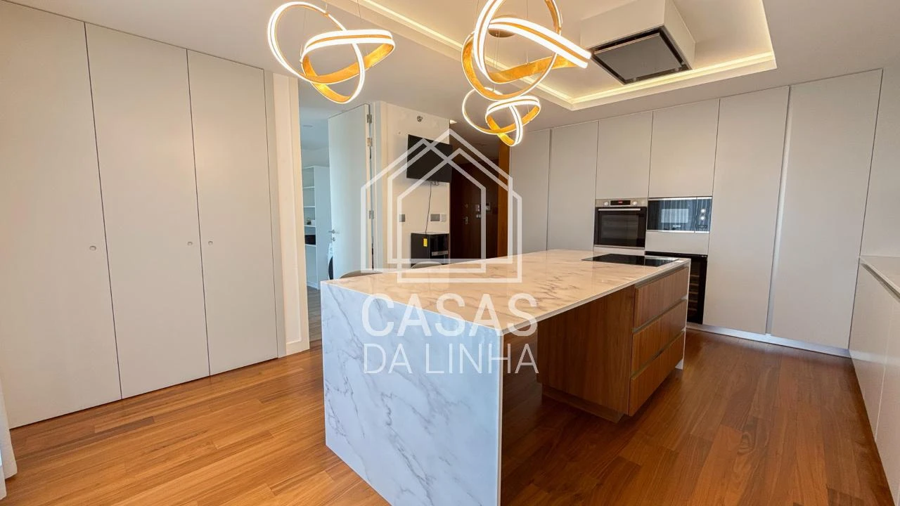 Apartamento T5 para Arrendamento em Moscavide e Portela Foto 10