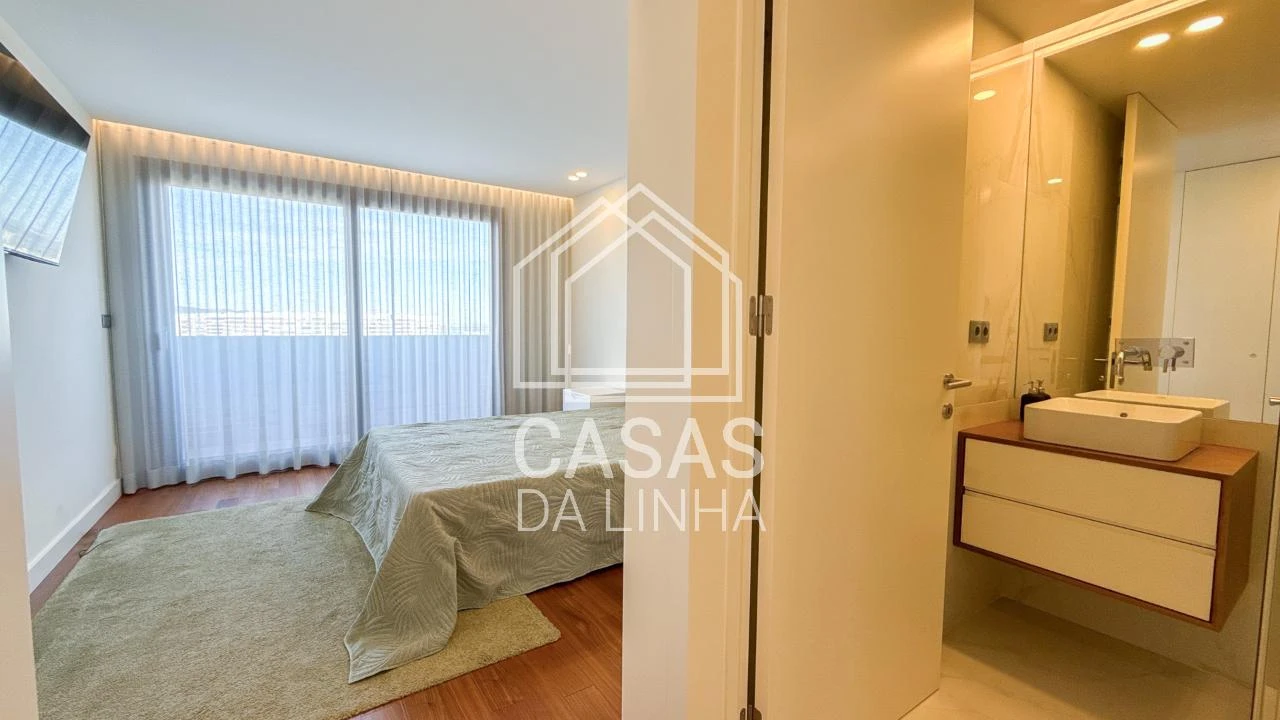 Apartamento T5 para Arrendamento em Moscavide e Portela Foto 28