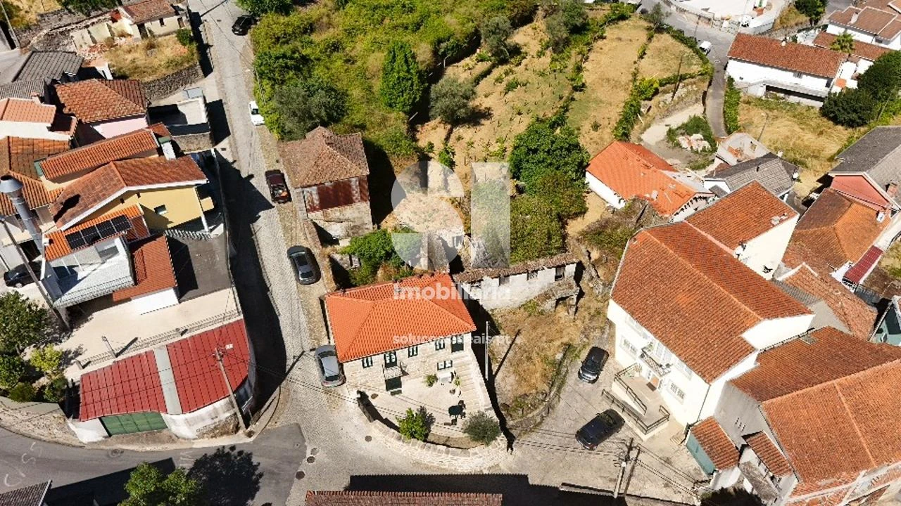 Moradia T2 para Venda em Lordelo Foto 8