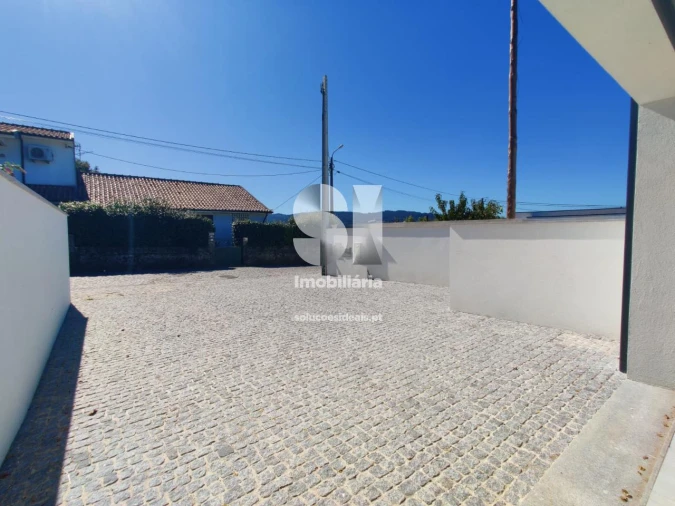 Moradia T3 para Venda em Merelim (São Paio), Panoias e Parada de Tibães Foto 16