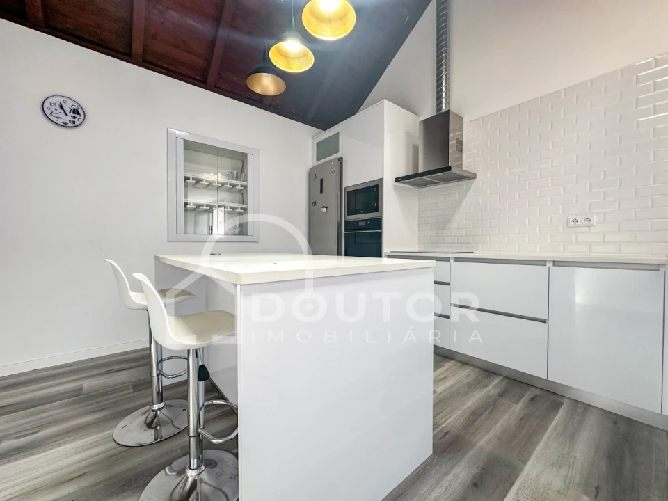 Moradia T3 para Venda em Fajã da Ovelha Foto 12