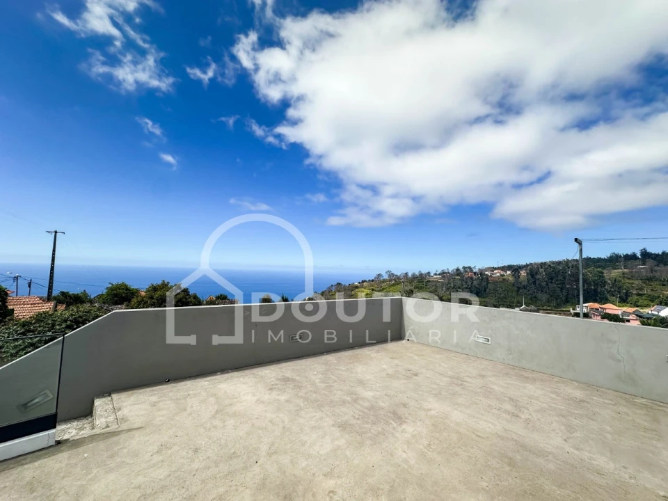 Moradia T3 para Venda em Fajã da Ovelha Foto 22