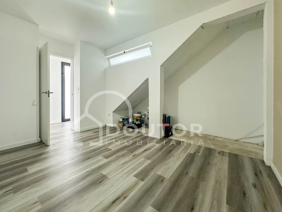 Moradia T3 para Venda em Fajã da Ovelha Foto 28