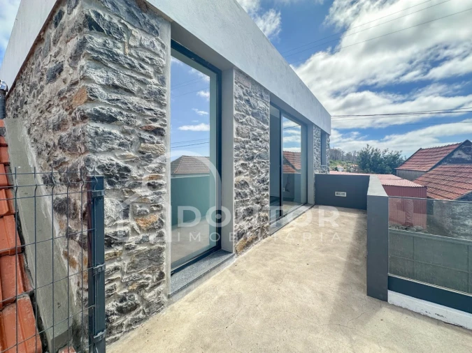 Moradia T3 para Venda em Fajã da Ovelha Foto 5