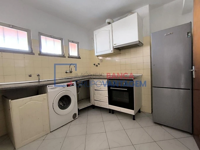 Apartamento T3 para Venda em Algueirão-Mem Martins Foto 14