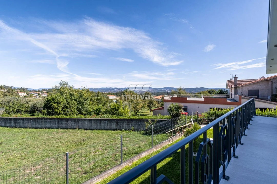 Moradia T4 para Venda em Cervães Foto 23