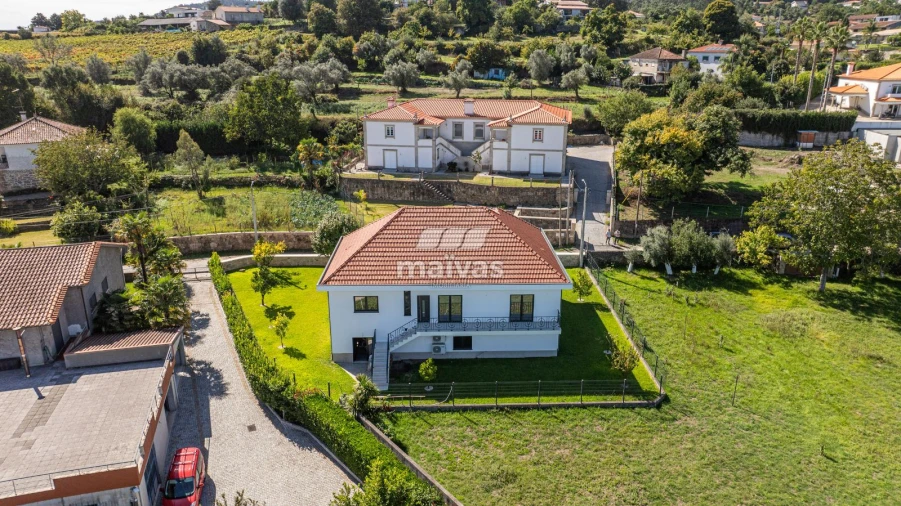 Moradia T4 para Venda em Cervães Foto 37