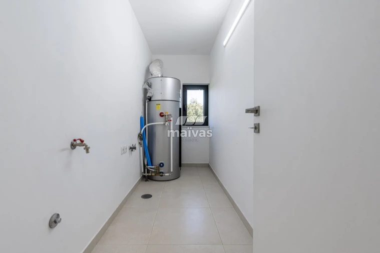 Moradia T4 para Venda em Cervães Foto 24