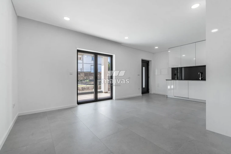 Moradia T4 para Venda em Cervães Foto 4