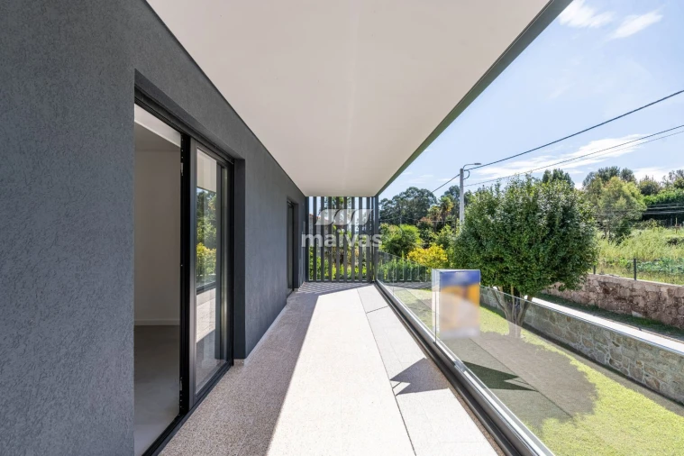 Moradia T4 para Venda em Cervães Foto 21