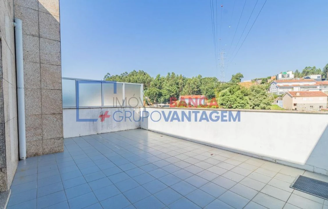 Apartamento T1 para Venda em Rebordosa Foto 12