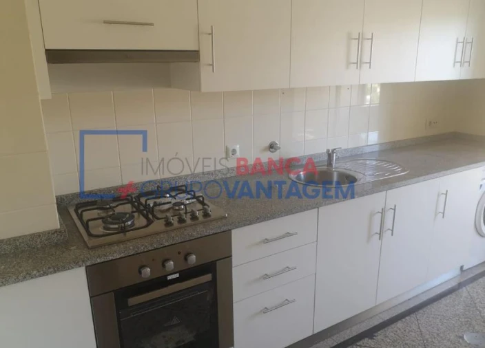Apartamento T1 para Venda em Rebordosa Foto 13