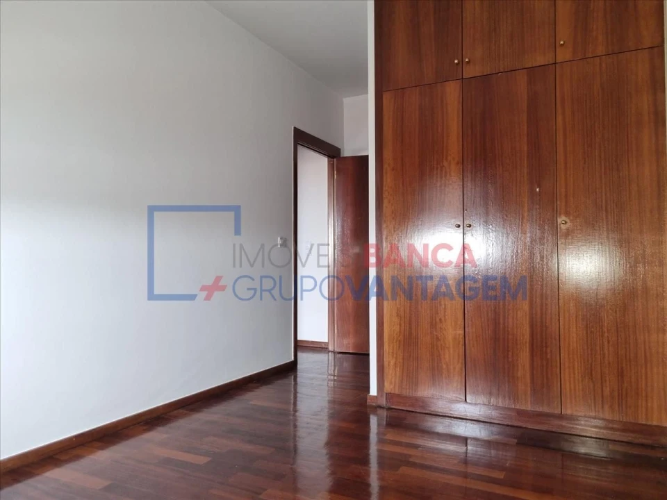Apartamento T2 para Venda em Rio Tinto Foto 8