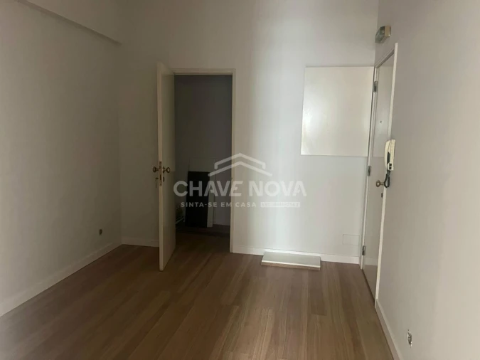 Escritório para Venda em Cedofeita, Santo Ildefonso, Sé, Miragaia, São Nicolau e Vitória Foto 3