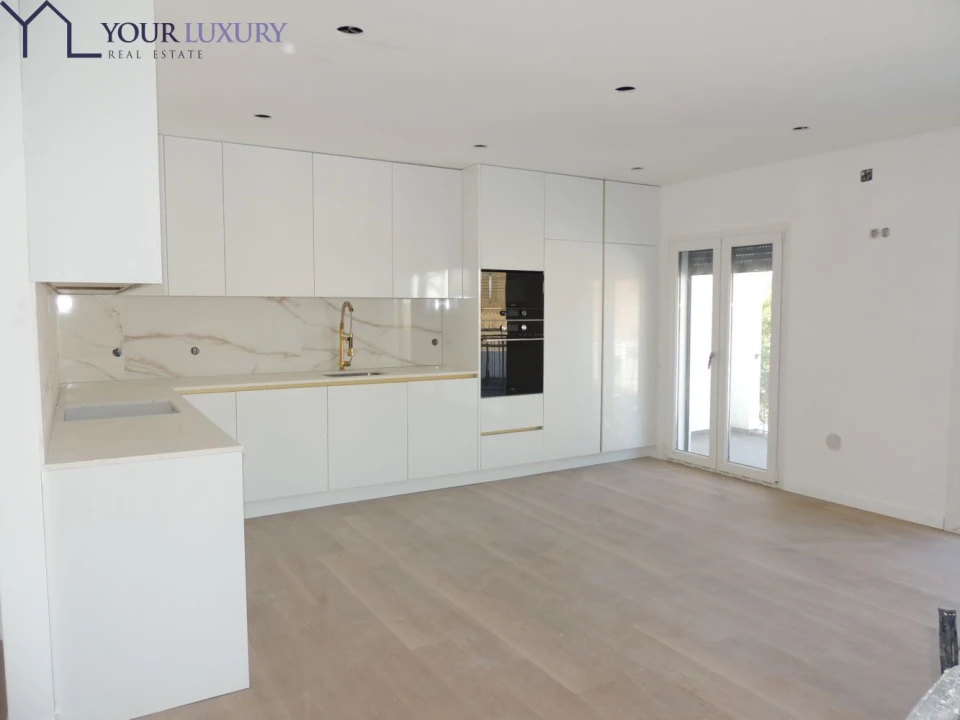 Moradia T4 para Venda em Pontinha e Famões Foto 4