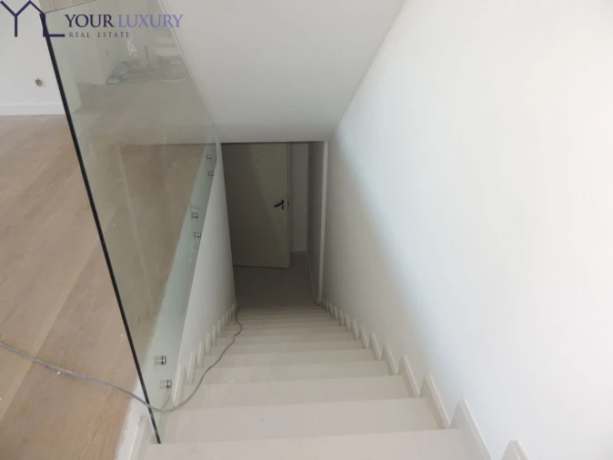 Moradia T4 para Venda em Pontinha e Famões Foto 31