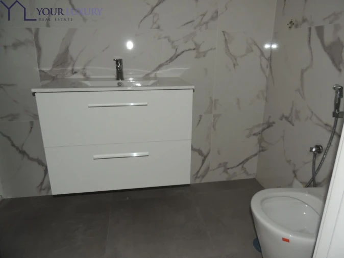 Moradia T4 para Venda em Pontinha e Famões Foto 15