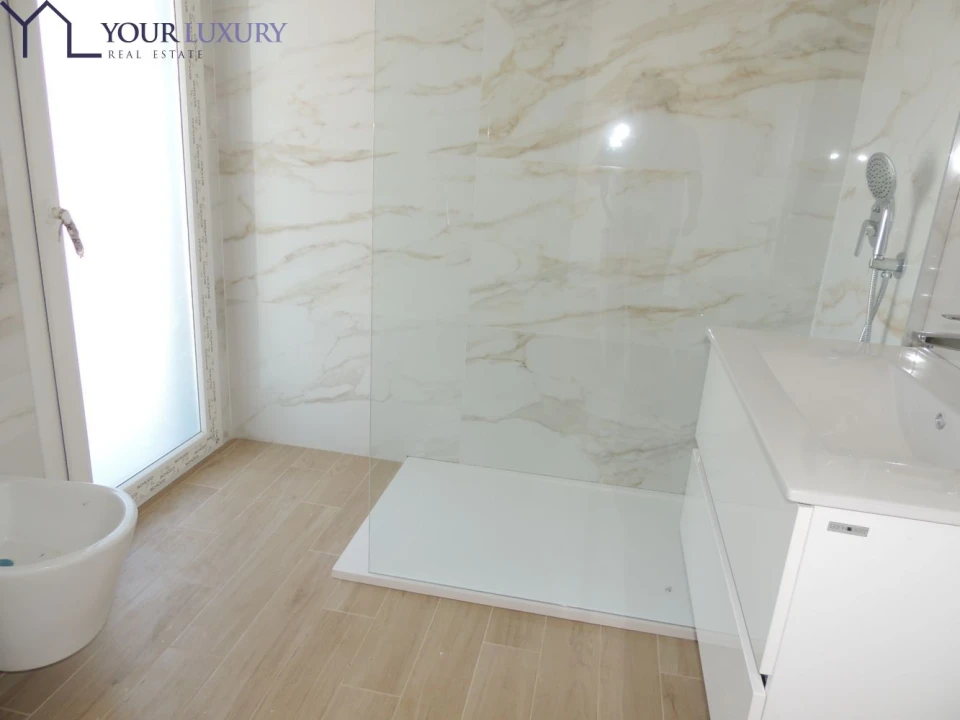 Moradia T4 para Venda em Pontinha e Famões Foto 19