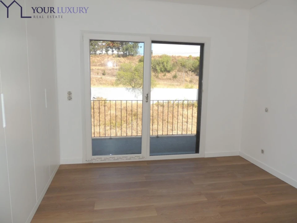 Moradia T4 para Venda em Pontinha e Famões Foto 29