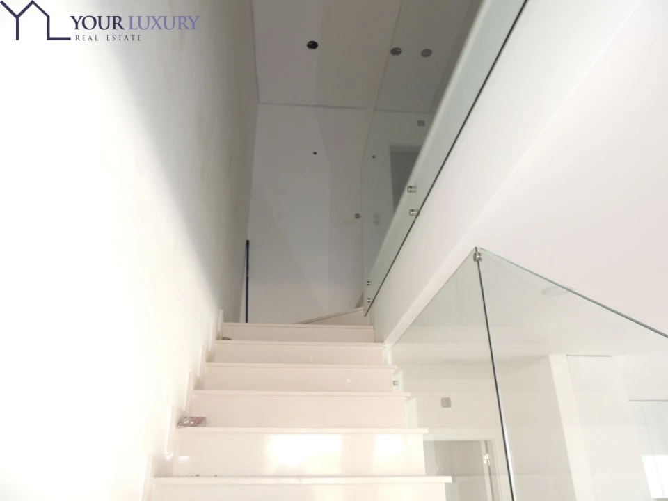 Moradia T4 para Venda em Pontinha e Famões Foto 14