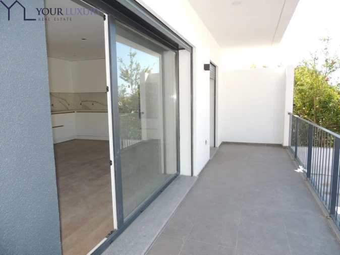 Moradia T4 para Venda em Pontinha e Famões Foto 4