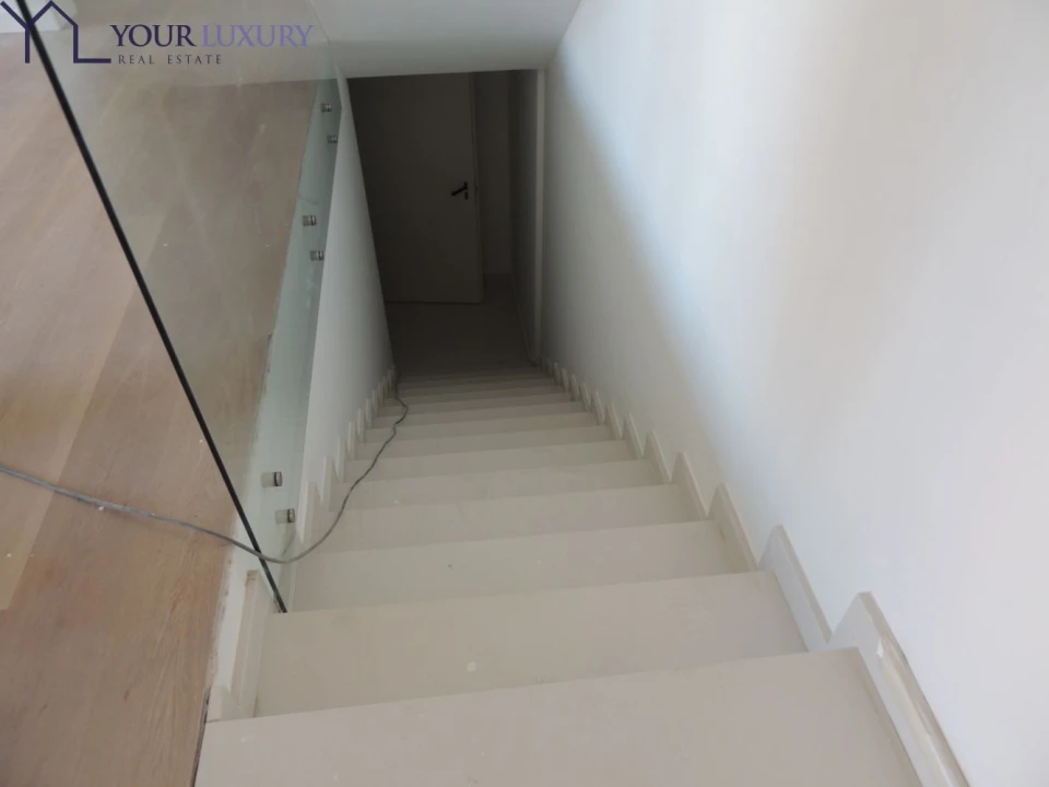 Moradia T4 para Venda em Pontinha e Famões Foto 20