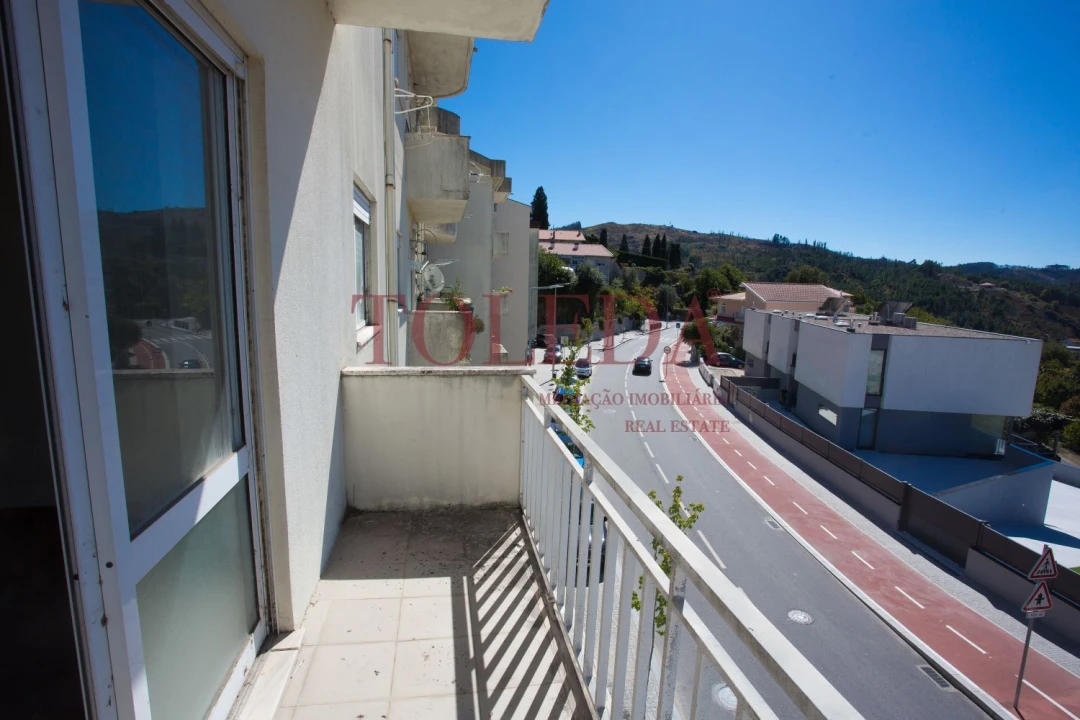 Apartamento T3 para Venda em Castro Daire Foto 4