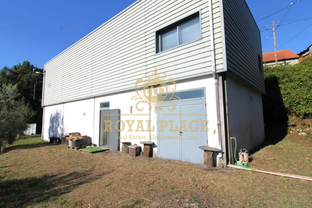 Loja para Venda em O. Azeméis, Riba-Ul, Ul, Macinhata Seixa, Madail Foto 1