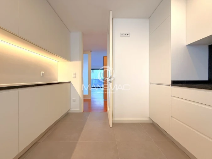 Apartamento T3 para Venda em Mafamude e Vilar do Paraíso Foto 6