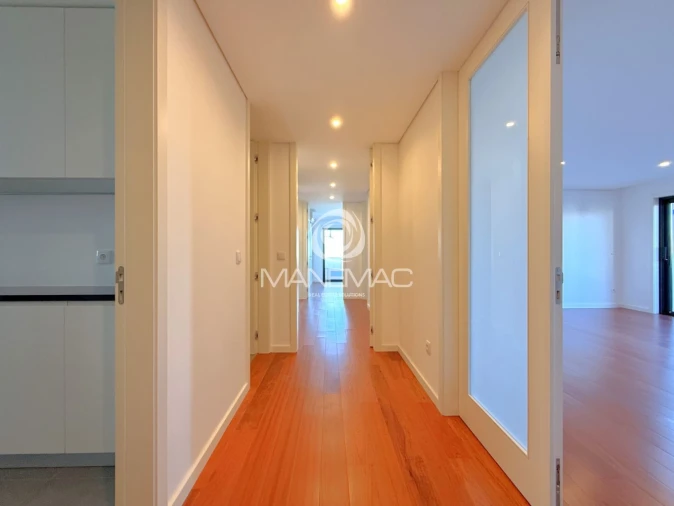 Apartamento T3 para Venda em Mafamude e Vilar do Paraíso Foto 4