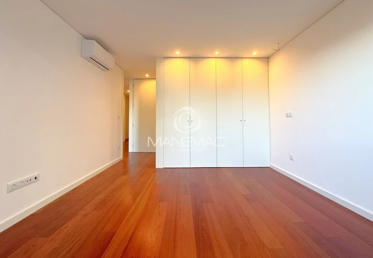 Apartamento T3 para Venda em Mafamude e Vilar do Paraíso Foto 12