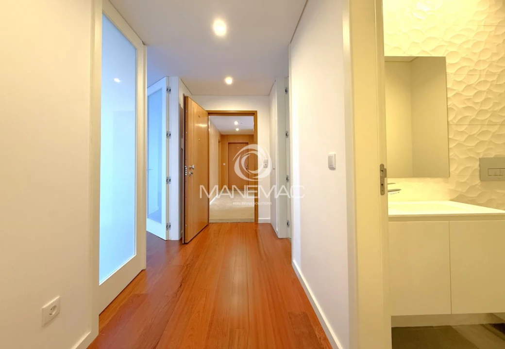 Apartamento T3 para Venda em Mafamude e Vilar do Paraíso Foto 3