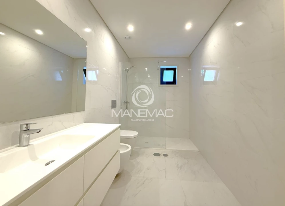 Apartamento T3 para Venda em Mafamude e Vilar do Paraíso Foto 11