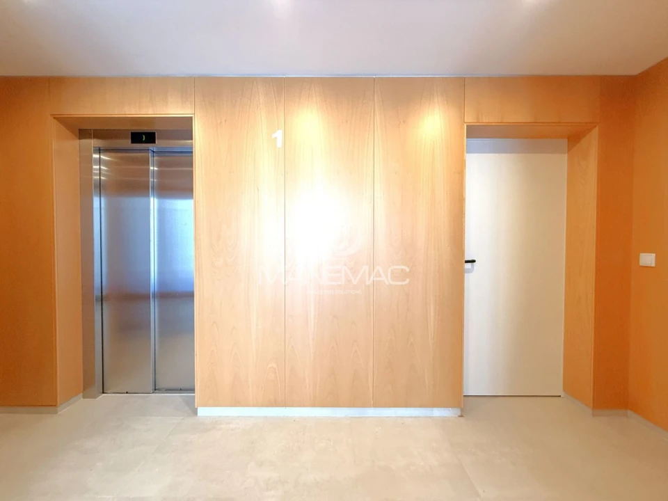 Apartamento T3 para Venda em Mafamude e Vilar do Paraíso Foto 25