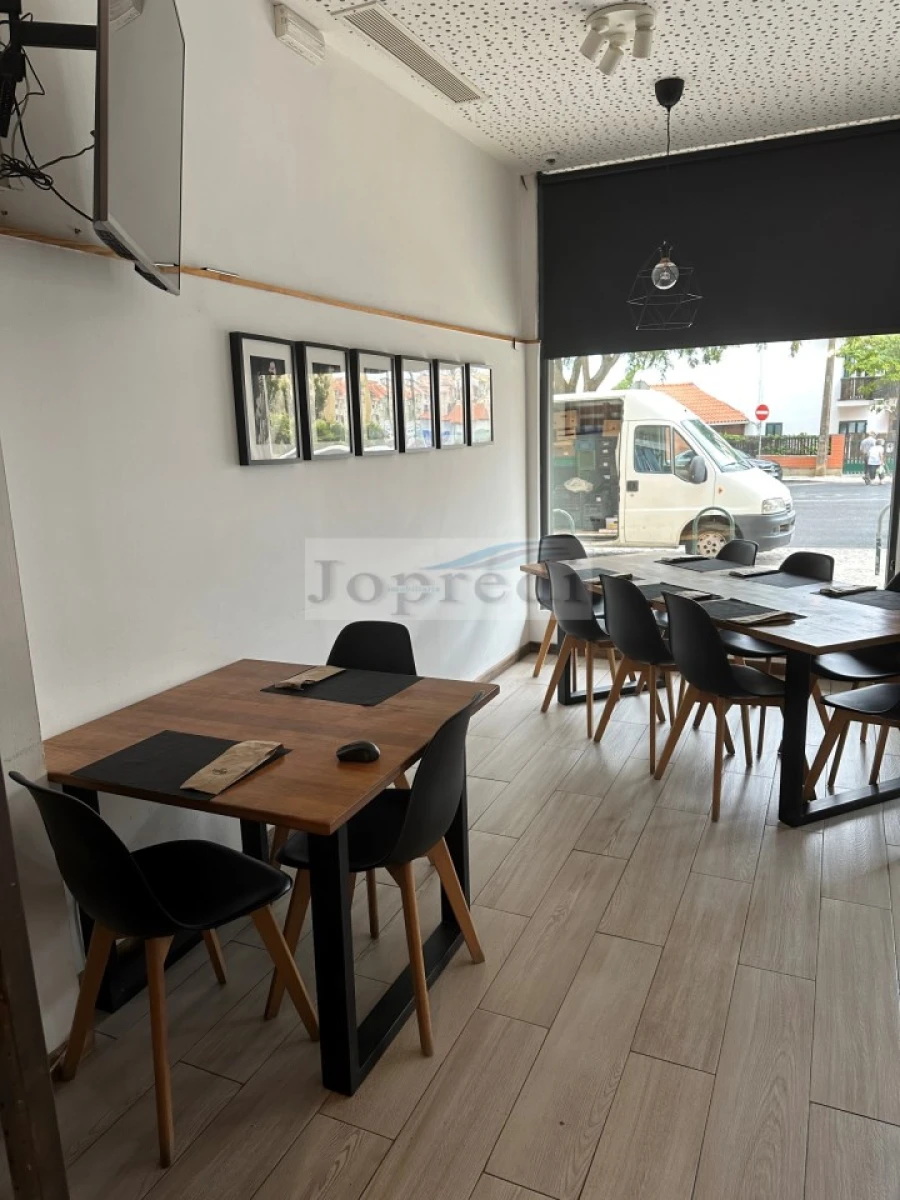 Negócio para Cedência de Quotas em Carcavelos e Parede Foto 4