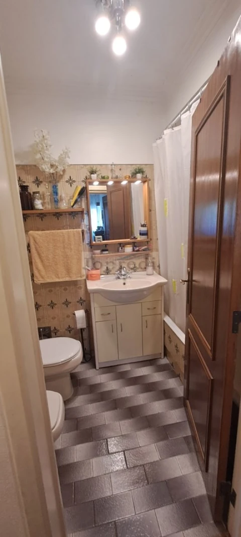 Apartamento T3 para Venda em Carnaxide e Queijas