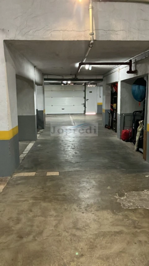 Apartamento T3 para Venda em Carnaxide e Queijas