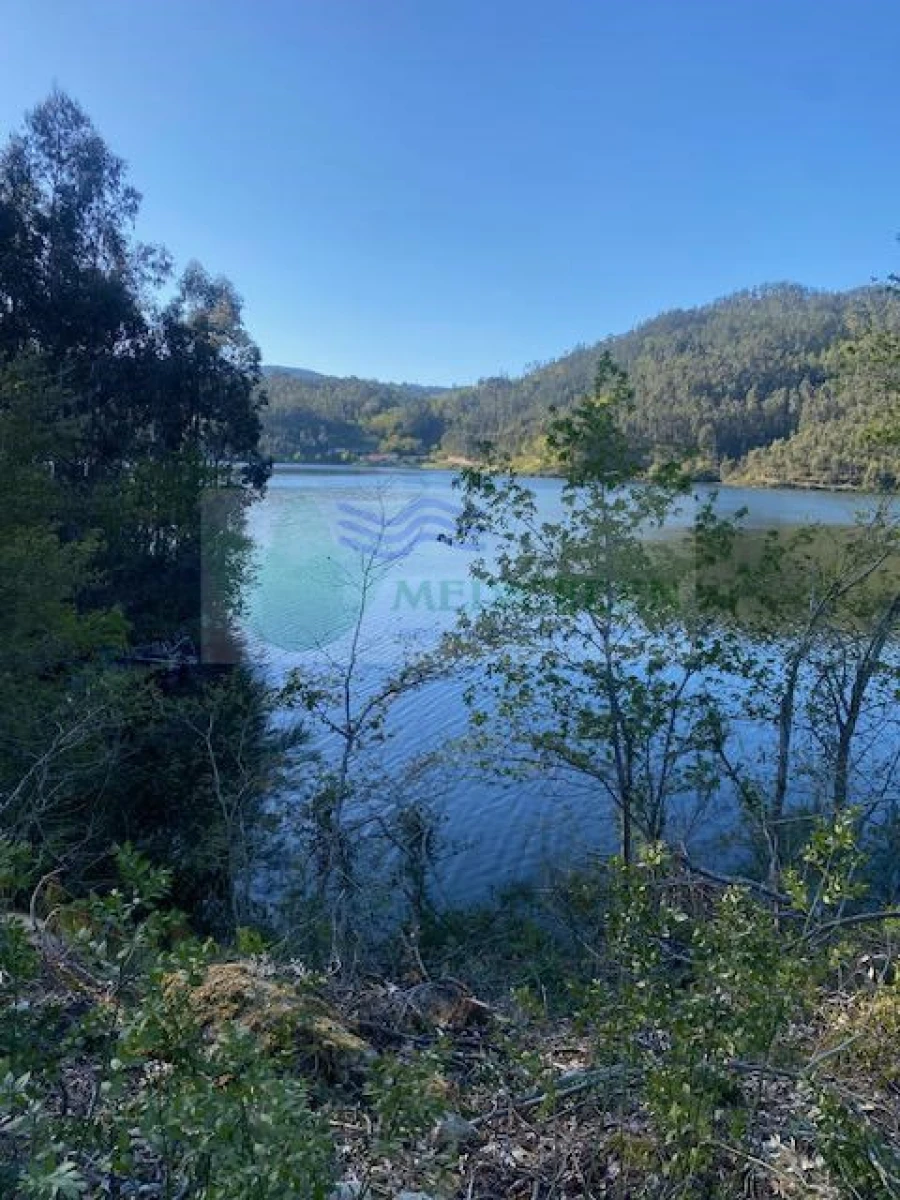 Terreno para Venda em Arcozelo das Maias Foto 6