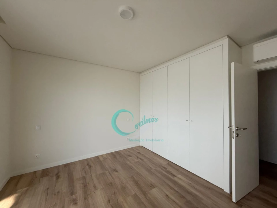 Apartamento T3 para Venda em Almada, Cova da Piedade, Pragal e Cacilhas Foto 12